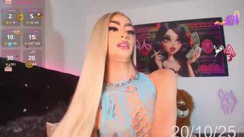 NahiaVictoria  online show from October 2025 01:22:02 PM