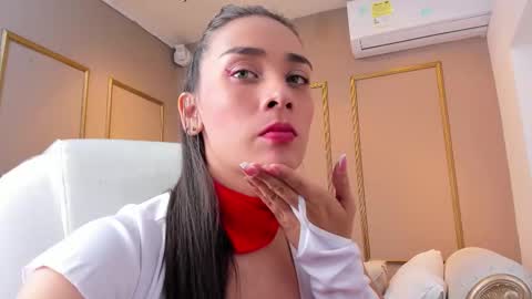 Snapshot of nahimithompson chatting on November 2025 07:37:01 PM Nahimi online show from November 2025 07:37:01 PM