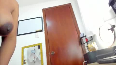 Snapshot of nahirr chatting on October 2025 09:15:01 PM Nahirr online show from October 2025 09:15:01 PM