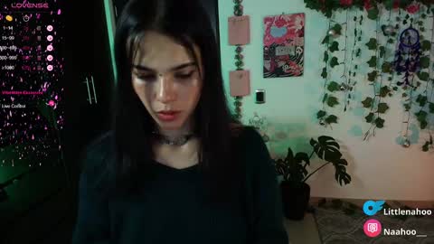 Snapshot of naho_4269 chatting on December 2024 01:45:01 AM Naho Sigueme en mis Redes Sociales Follow me on my social networks online show from December 2024 01:45:01 AM