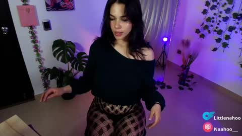 Snapshot of naho_4269 chatting on February 2025 01:34:01 AM Naho Sigueme en mis Redes Sociales Follow me on my social networks online show from February 2025 01:34:01 AM