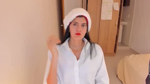 Snapshot of nahomi2021 chatting on December 2024 07:00:02 PM independent model online show from December 2024 07:00:02 PM