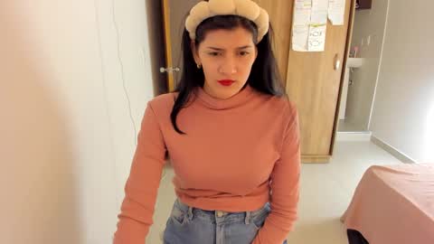 Snapshot of nahomi2021 chatting on February 2025 01:37:01 AM independent model online show from February 2025 01:37:01 AM