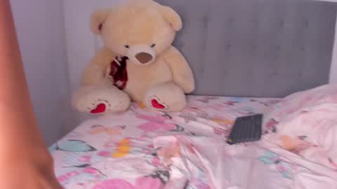 Laura online show from January 2025 11:34:01 PM