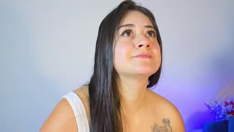 Nahomi  online show from April 2026 10:48:01 AM