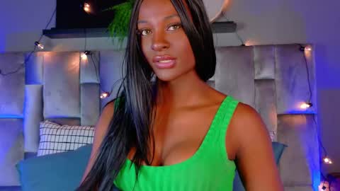 Snapshot of nahomicampbell_ chatting on September 2025 08:00:02 PM VICTORIA online show from September 2025 08:00:02 PM