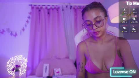 Snapshot of nahomy_2308 chatting on March 2026 12:16:01 PM nahomy 2308 online show from March 2026 12:16:01 PM