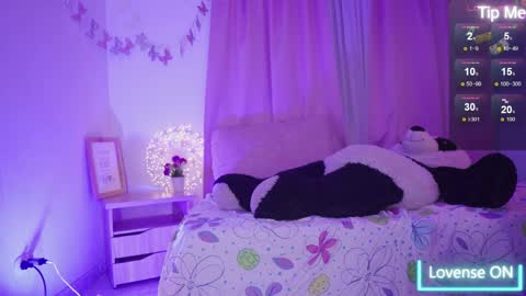 Snapshot of nahomy_2308 chatting on April 2026 11:37:01 AM nahomy 2308 online show from April 2026 11:37:01 AM