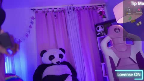 Snapshot of nahomy_2308 chatting on April 2026 12:01:01 PM nahomy 2308 online show from April 2026 12:01:01 PM