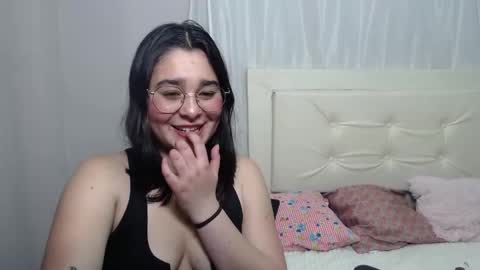 Nahomy online show from December 2024 07:59:02 PM