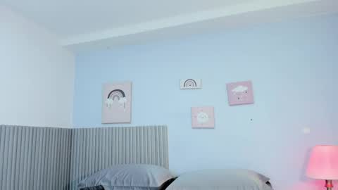 nahomy_park online show from June 2026 11:46:02 AM