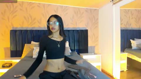 Snapshot of nahomygh chatting on December 2025 11:28:02 AM Nahomy online show from December 2025 11:28:02 AM