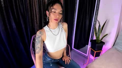 Ana online show from October 2025 09:15:02 PM