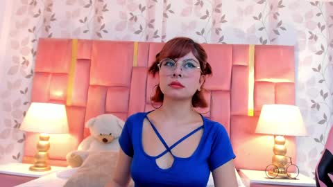 Naia  online show from April 2026 03:28:01 AM