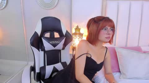 Naia  online show from April 2026 03:11:01 AM