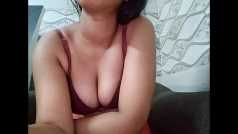 Snapshot of naina00123 chatting on March 2026 06:17:01 AM Naina online show from March 2026 06:17:01 AM