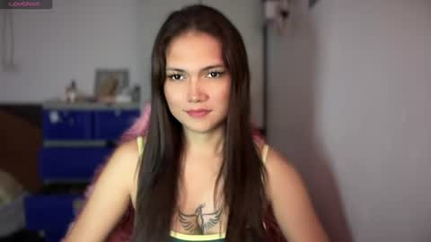 Snapshot of naisha143 chatting on July 2026 03:53:01 AM MARY MAE online show from July 2026 03:53:01 AM