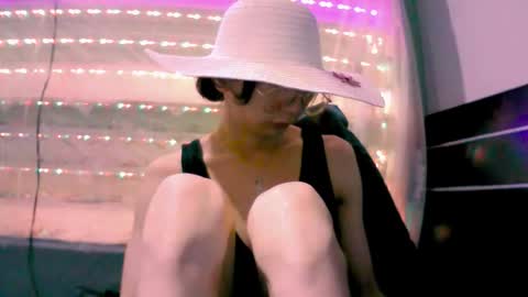 Snapshot of najimi_uwu chatting on October 2025 02:25:02 PM NAJI online show from October 2025 02:25:02 PM