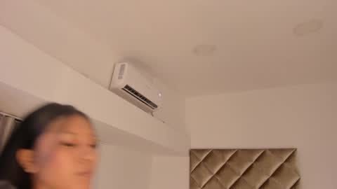 INSTAGRAM  m2221     online show from February 2025 10:30:01 AM