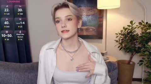 Snapshot of nakishacroshaw chatting on November 2025 12:29:02 PM Kate online show from November 2025 12:29:02 PM