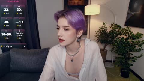 Snapshot of nakishacroshaw chatting on December 2025 12:31:02 PM Kate online show from December 2025 12:31:02 PM