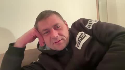 nakryt18 online show from April 2026 10:34:02 PM