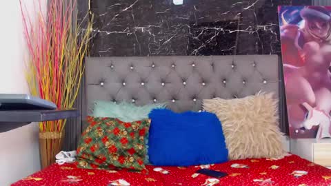 NALAROY online show from December 2024 05:23:02 PM