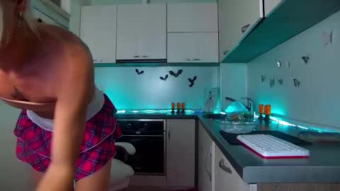 Snapshot of nally_ferrari chatting on November 2025 01:16:02 AM Nally online show from November 2025 01:16:02 AM