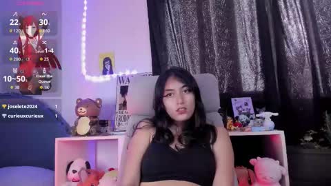 nami_white online show from October 2025 05:44:02 PM