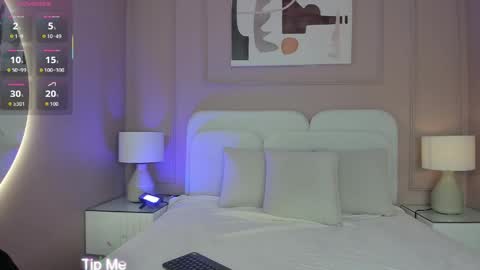 Namii Dexter  online show from April 2026 06:16:01 PM