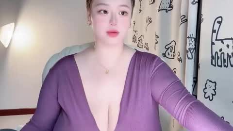 nanabigbobo online show from October 2025 04:50:01 PM