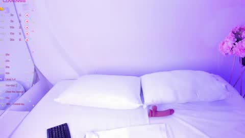 Snapshot of nanaosaky chatting on October 2025 12:00:02 PM NanaOsaky online show from October 2025 12:00:02 PM