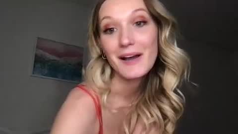 Nancy online show from February 2026 04:27:02 AM