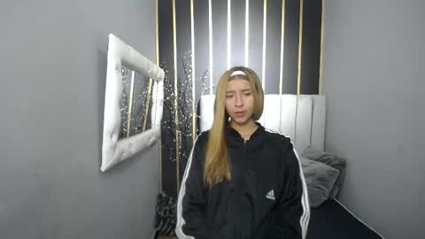 nancy blonde online show from May 2026 01:06:01 PM