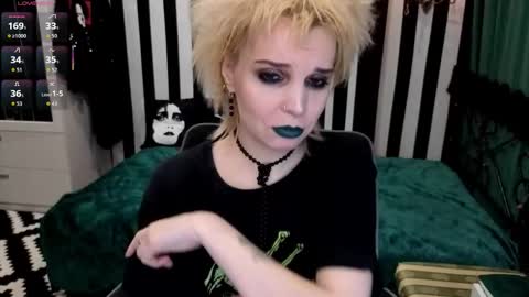 Nancy online show from November 2025 11:27:02 PM