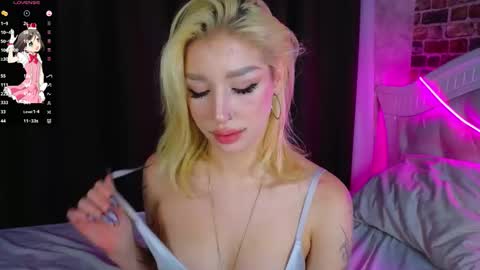 Snapshot of nancybutler chatting on October 2025 05:35:02 AM Sally Blonde  Katrinbrown online show from October 2025 05:35:02 AM