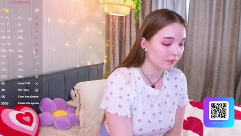 Luna online show from April 2026 06:19:01 AM