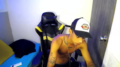 nando_col online show from January 2026 01:04:01 PM