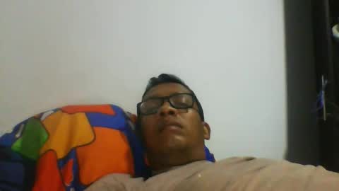 Snapshot of nando_rincon050279 chatting on November 2025 10:43:01 PM Nando Rincon online show from November 2025 10:43:01 PM