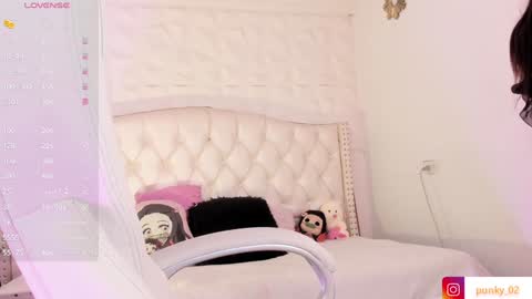 Snapshot of nanit_l chatting on February 2025 05:18:02 PM anna online show from February 2025 05:18:02 PM