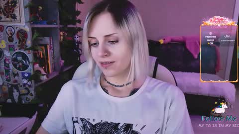 Monday-Friday 12-4 AM and 6-9 AM New York time online show from February 2026 09:11:01 PM