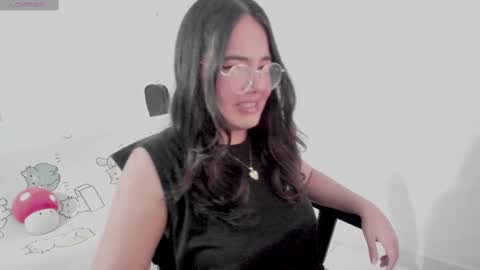 Snapshot of naoko_uwu chatting on March 2025 01:05:01 AM Naoko online show from March 2025 01:05:01 AM