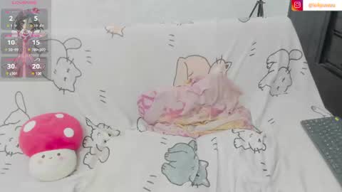 Snapshot of naoko_uwu chatting on July 2026 04:25:02 PM Naoko online show from July 2026 04:25:02 PM
