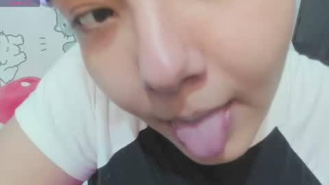 Snapshot of naoko_uwu chatting on July 2026 02:16:02 AM Naoko online show from July 2026 02:16:02 AM
