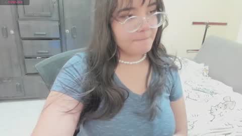 Snapshot of naoko_uwu chatting on August 2026 11:08:01 PM Naoko online show from August 2026 11:08:01 PM