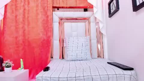 Naomy online show from July 2026 06:03:02 PM