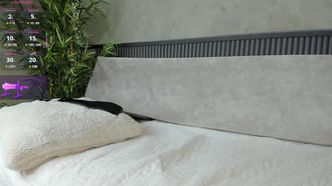 Naomi  online show from February 2025 01:26:02 AM