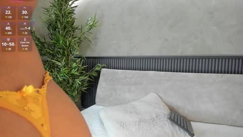 Naomi  online show from February 2025 07:53:02 PM