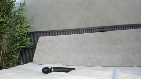 Naomi  online show from February 2025 10:31:02 PM