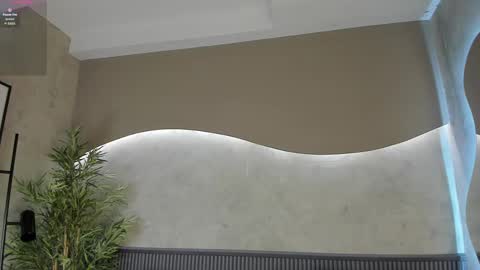 Naomi  online show from September 2025 07:26:01 PM